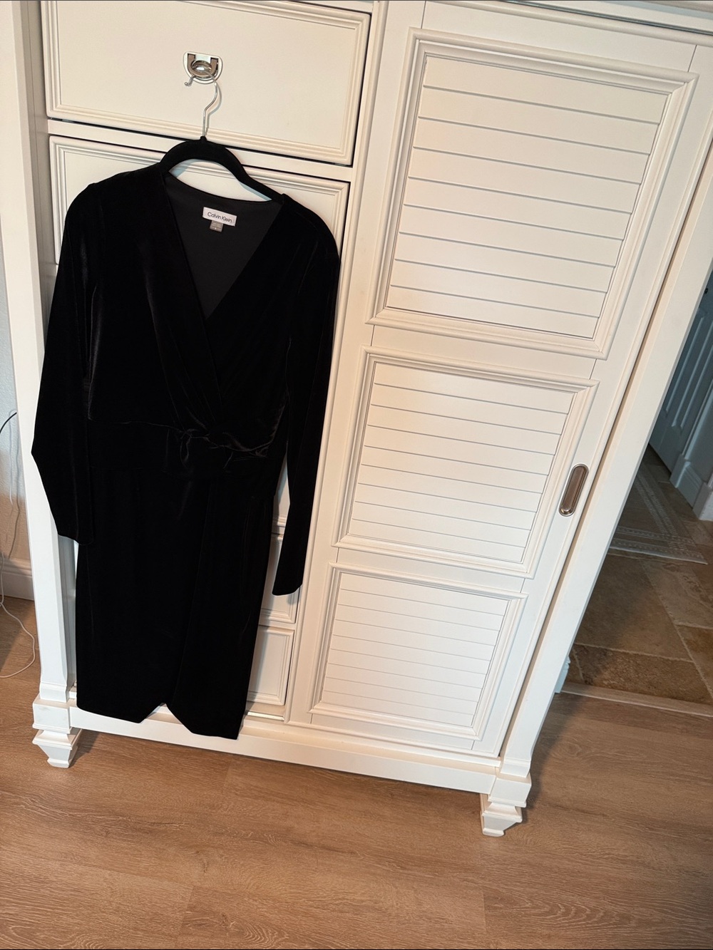 Calvin Klein Black Velvet Wrap Dress. Size 8